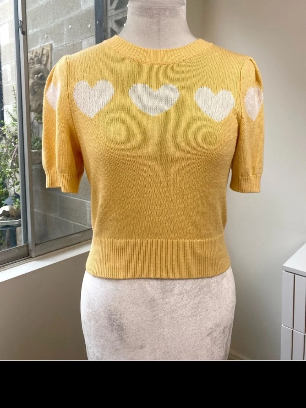 Reformation NWOT Crop Daisy Heart Princess Sleeve Sweater Top Yellow White, XS